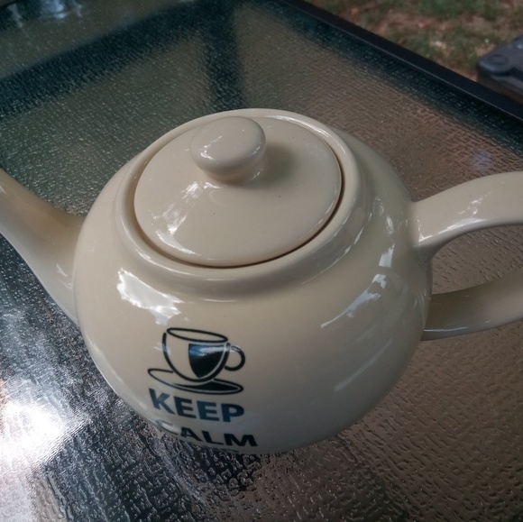 KY. ESTATE! KEEP CALM & DRINK TEA TEAPOT - Picture 5 of 7